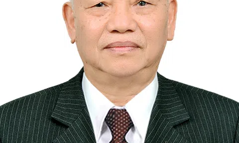 Bùi Xuân Vinh - Người cần cù trên từng trang viết