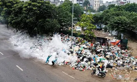 Rác là miếng bánh màu mỡ phải ‘tranh giành’ mới có được