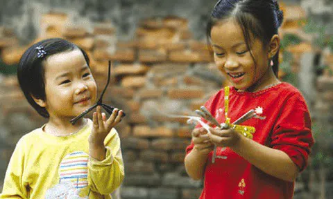 Thổi hồn vào thân tre thô cứng, gây mầm nuôi lớn tuổi thơ người Việt