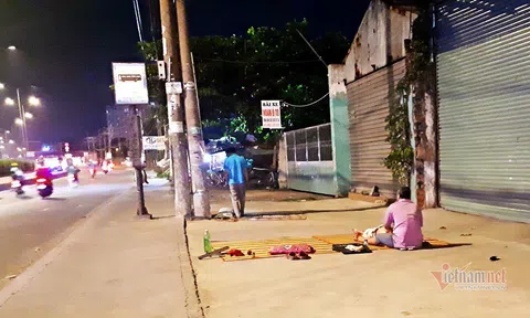 Phía sau những đêm trắng mát-xa cho khách bên vỉa hè Sài Gòn