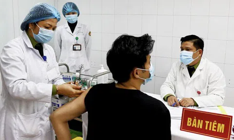 Học viện Quân Y nâng liều tiêm mũi thứ hai vắc xin Covid-19 Việt Nam