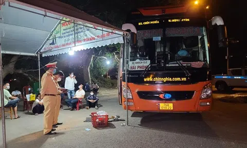 Đà Nẵng: Tài xế xe khách Chín Nghĩa chống đối lực lượng kiểm soát dịch Covid -19