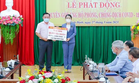 Tập đoàn Hưng Thịnh trao tặng 50.000 liều Vắc-xin phòng, chống Covid-19 cho tỉnh Bình Định