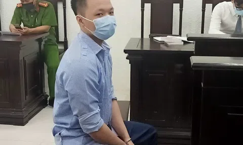 Vác dao đâm chủ nợ, 9X lĩnh 16 năm tù