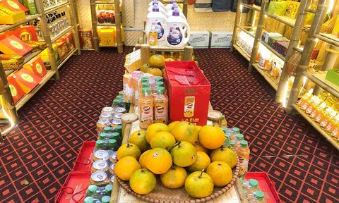 Phiên chợ vùng cao thu nhỏ giữa lòng Hà Nội