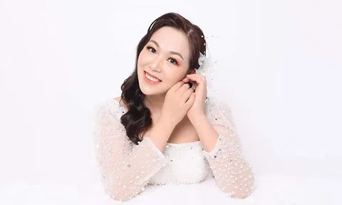 Tổng GĐKV Thu Hà - “Giống như hoa dại, hãy học cách sinh tồn trong mọi hoàn cảnh khắc nghiệt nhất, ngay cả khi người đời cho rằng bạn không thể”