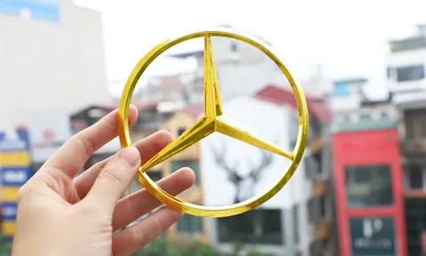 Royal Gift đưa trào lưu mạ vàng logo ôtô và siêu xe lên tầm cao