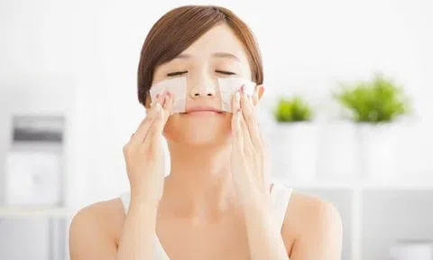 Bạn đã sử dụng giấy thấm dầu đúng cách hay chưa?