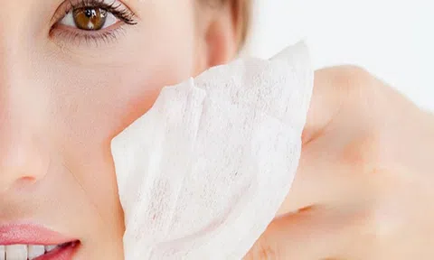 Top 7 sản phẩm chăm sóc da nên bỏ qua với da nhảy cảm