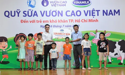 Quỹ sữa vươn cao Việt Nam và Vinamilk tiếp tục hành trình kết nối yêu thương tại TP.HCM