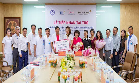 Quỹ Vì Tầm Vóc Việt tài trợ 300 triệu đồng cho Quỹ bệnh nhân nghèo – Bệnh viện Phụ sản Trung ương