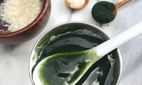 Mê mặt nạ tảo dưỡng trắng bật tông như Đỗ Mỹ Linh, chị em có thể tự làm tại nhà