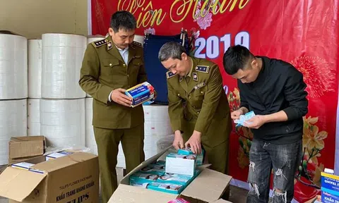 Niêm phong cơ sở sản xuất khẩu trang y tế kháng khuẩn bằng giấy vệ sinh