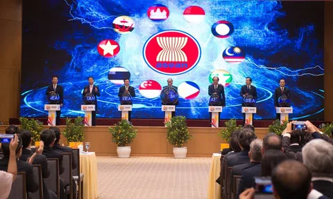 Thủ tướng Nguyễn Xuân Phúc ra Tuyên bố Chủ tịch ASEAN về ứng phó COVID-19