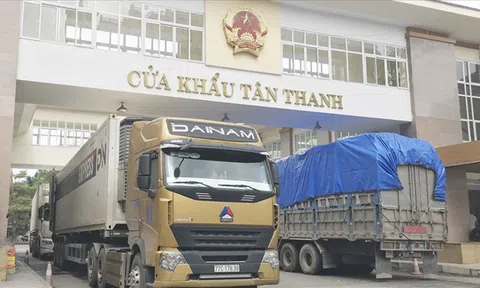 Cửa khẩu Tân Thanh thông quan trở lại