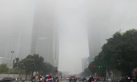 Sương mù dày đặc, nơi nào ở Hà Nội ô nhiễm không khí nhất sáng nay?