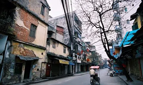 Hôm nay Bắc bộ chuyển rét, có mưa rào và giông