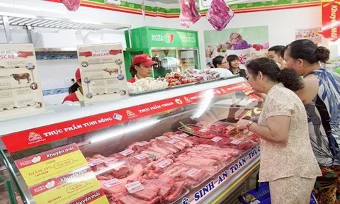 Giá thịt heo hơi vượt đỉnh