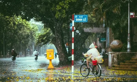 Bắc Bộ có mưa dông, Nam Bộ vẫn nắng nóng