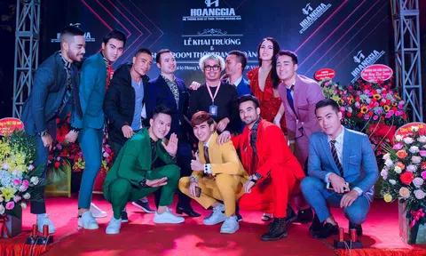Ông bầu Tommy Văn: Từ anh chàng xấu xí bị miệt thị ở quê cho tới “Ông bầu cá tính nhất nhì showbiz”