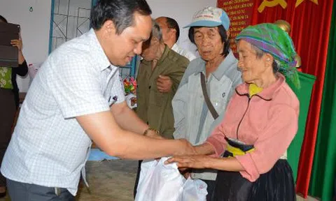 Hàng trăm hộ dân ở xã khó khăn xin thoát nghèo với lý do "đặc biệt"
