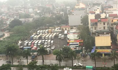Phường Hoàng Văn Thụ (Hoàng Mai): Bãi xe quy mô lớn ngang nhiên hoạt động không phép?