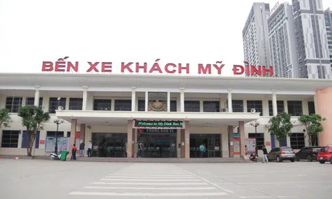 Hình ảnh vắng vẻ hiểm thấy của các bến xe ở Hà Nội trong ngày đầu dừng toàn bộ xe trên 9 chỗ