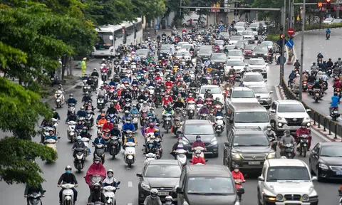 Hà Nội trong ngày đầu tiên nới lỏng cách ly xã hội