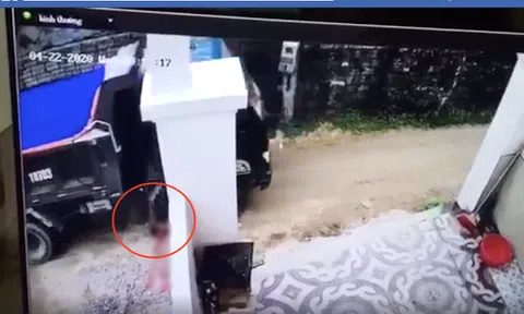 Tài xế lùi xe làm chết bé trai hơn 1 tuổi: Tiết lộ sốc về mối quan hệ giữa tài xế với gia đình nạn nhân