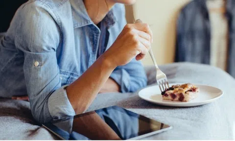 10 thói quen nhiều người Việt mắc đang phá hỏng hệ thống miễn dịch