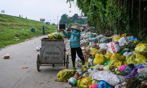 Huyện Mê Linh tiếp tục né tránh trách nhiệm trong vụ rác thải sinh hoạt từ khu cách ly Hạ Lôi