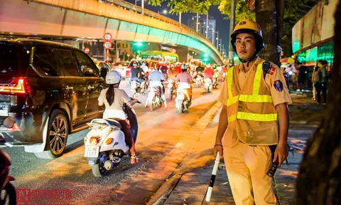 "Quả đấm thép" 140 tại Hà Nội xử lý hàng loạt nam thanh nữ tú vi phạm giao thông