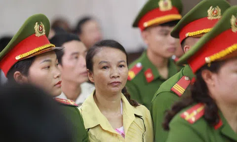 Xét xử phúc thẩm mẹ nữ sinh giao gà: Đề nghị hoãn phiên tòa