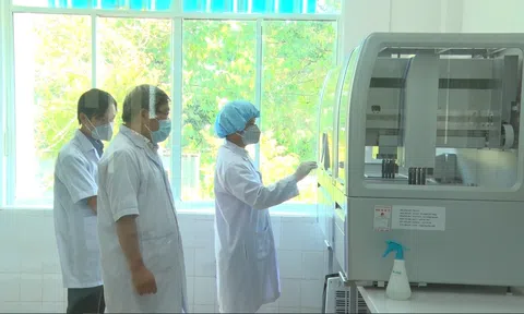 Thanh tra Quảng Nam đề nghị hủy gói thầu mua máy xét nghiệm Covid-19