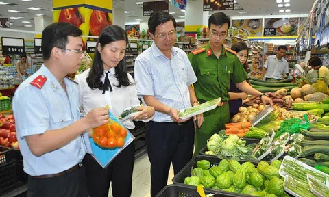 "Xuống tiền" giấy chứng nhận an toàn thực phẩm "ngạch" gì cũng có
