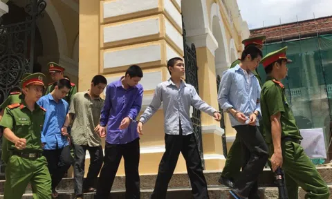 Bản án khoan hồng cho băng cướp “nhí” từng gây nỗi kinh hoàng cho các cửa hàng tiện ích