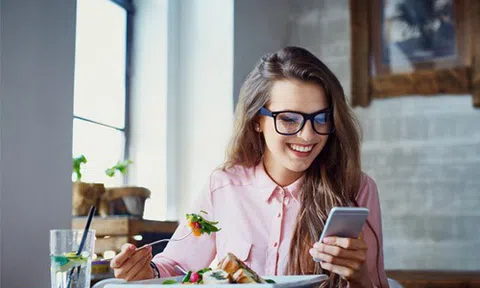 Những thói quen ăn uống cần thay đổi để bảo vệ sức khỏe