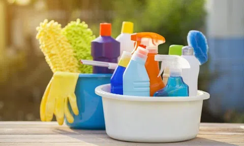 6 tiêu chí chọn mua sản phẩm tẩy rửa gia dụng giúp bảo vệ sức khỏe