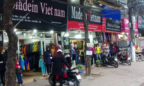 Sự thật về các sản phẩm hàng hiệu "xuất dư" đánh lừa người tiêu dùng