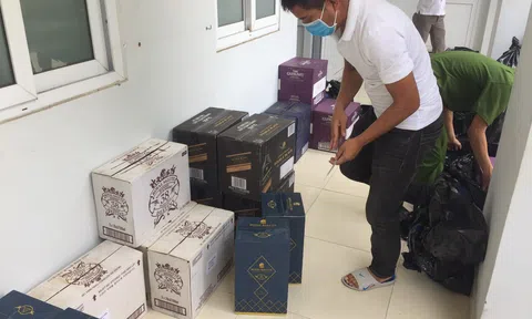 Chặn đứng 415 chai rượu ngoại và 618 bao thuốc lá nhập lậu vào Đà Nẵng