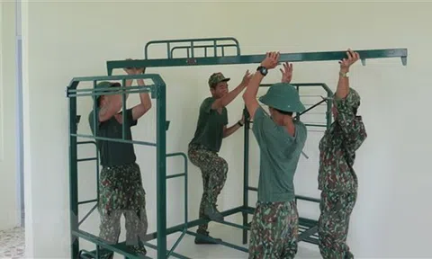 Những người lính nơi tuyến đầu phòng, chống dịch COVID-19