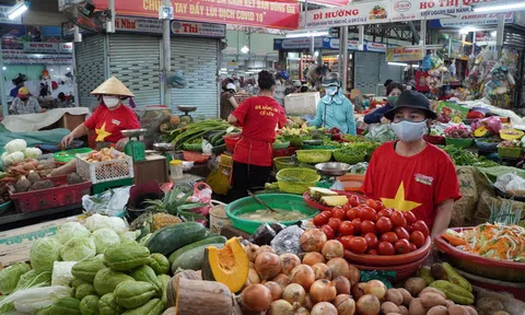 Đà Nẵng tiếp tục giãn cách xã hội, mỗi gia đình đi chợ 3 ngày 1 lần