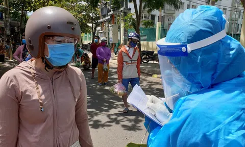 Đà Nẵng: Đóng cửa chợ Nại Hiên Đông, lấy mẫu xét nghiệm tiểu thương và người dân