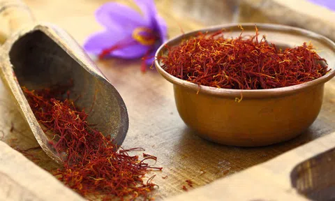 Saffron – Thần dược trẻ hóa da từ trong ra ngoài