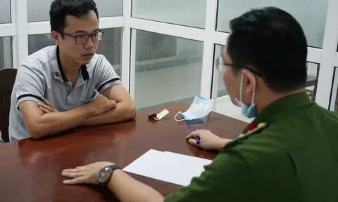 2 thương nhân nước ngoài bị nhân viên một hãng hàng không chiếm đoạt tài sản