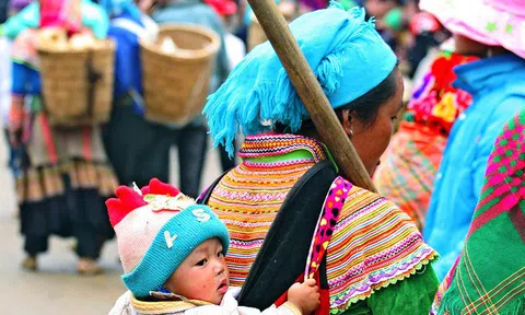 Những nhọc nhằn của người phụ nữ vùng cao