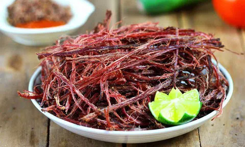 Những món thịt khô nhiều người 'nghiện' tiềm ẩn nguy cơ gây hại sức khỏe