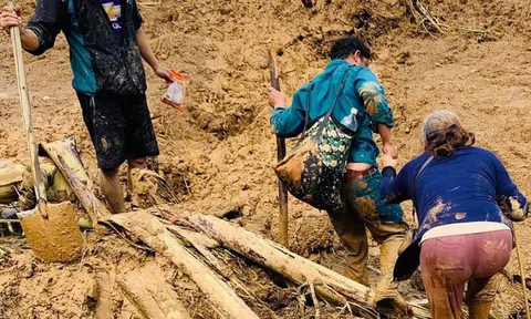 Thêm điểm sạt lở tại Quảng Nam, vùi lấp 11 người