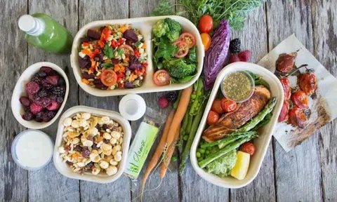Mách bạn 7 bí quyết ngăn ngừa mụn cho da dầu nhạy cảm