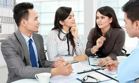 Để hòa nhập nhanh vào môi trường làm việc mới, bạn nên làm gì?